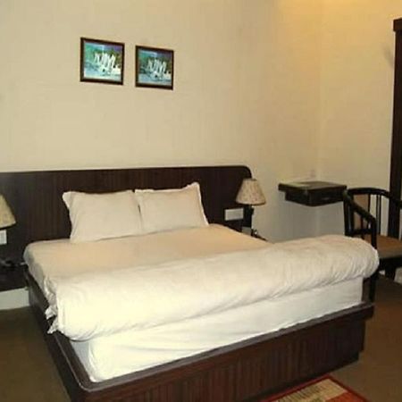 Hotel Royal Panna Shahjahanpur Exterior photo