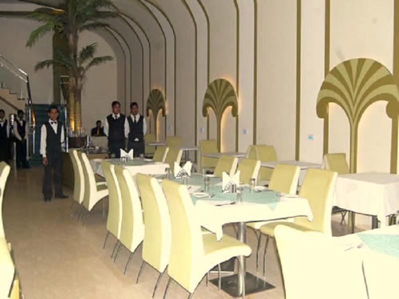 Hotel Royal Panna Shahjahanpur Exterior photo